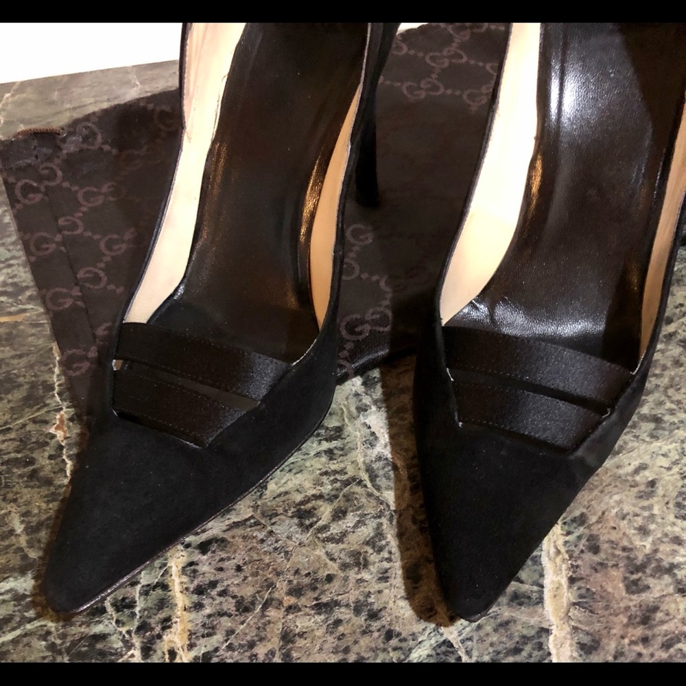 Gucci Black Suede & Satin Pumps Shoes, Size 37